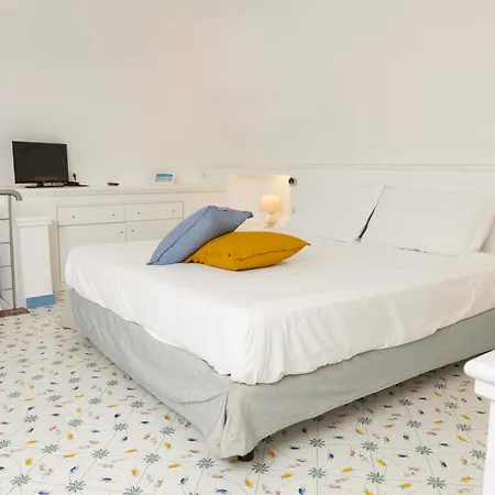 Cala Moresca Aparthotel